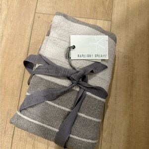 Barefoot Dreams Gray and Cream Scarf